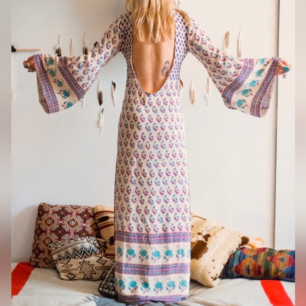 Spell Bohemian Royale Open Back Empress Maxi Dress Lavendar Purple Floral